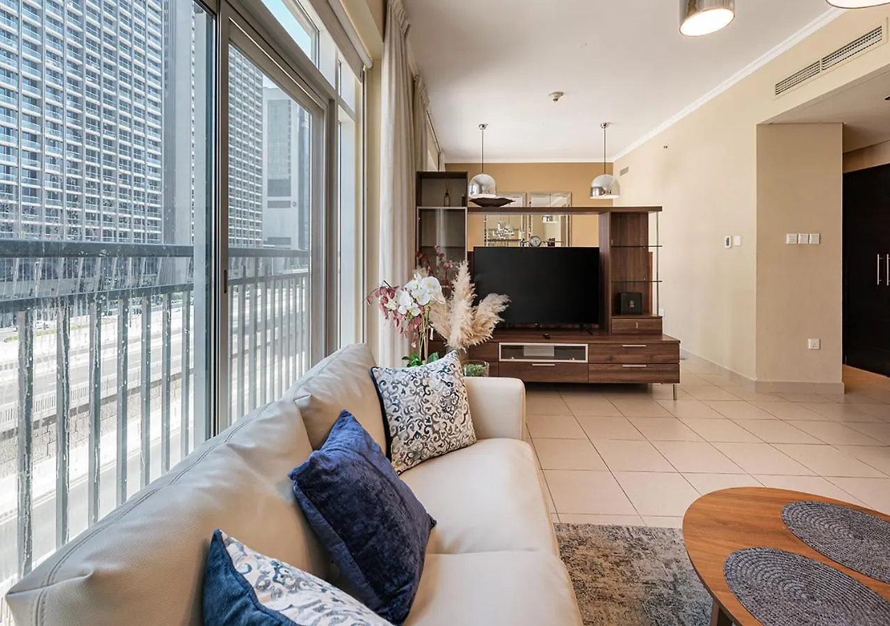 Luxurious Studio In Downtown Dubai Apartment
