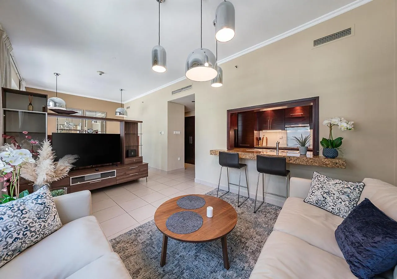 Apartment Luxurious Studio In Downtown Dubai United Arab Emirates